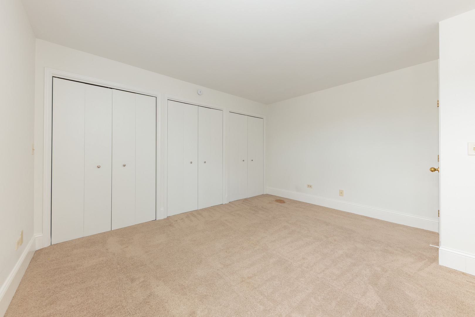 Naperville, IL 60563