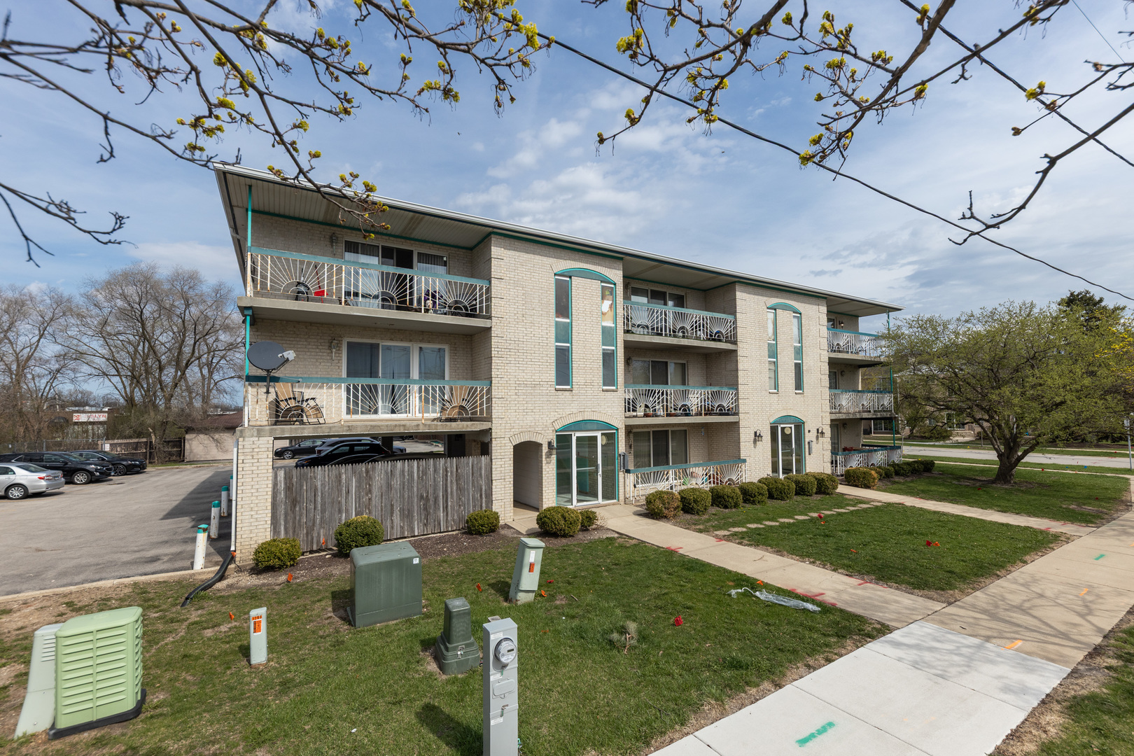 Naperville, IL 60563