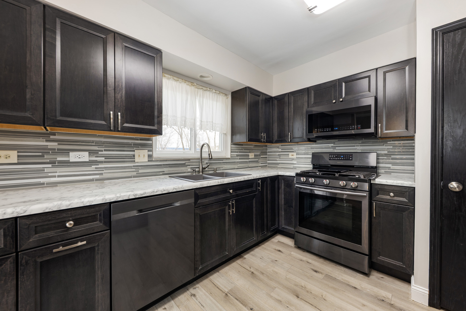 Naperville, IL 60563