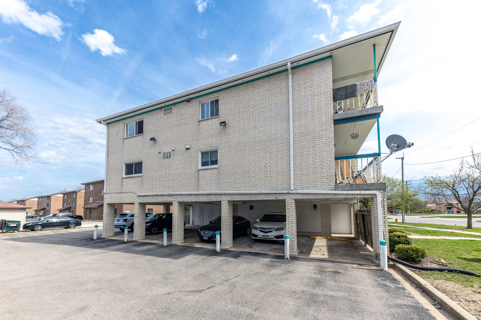 Naperville, IL 60563