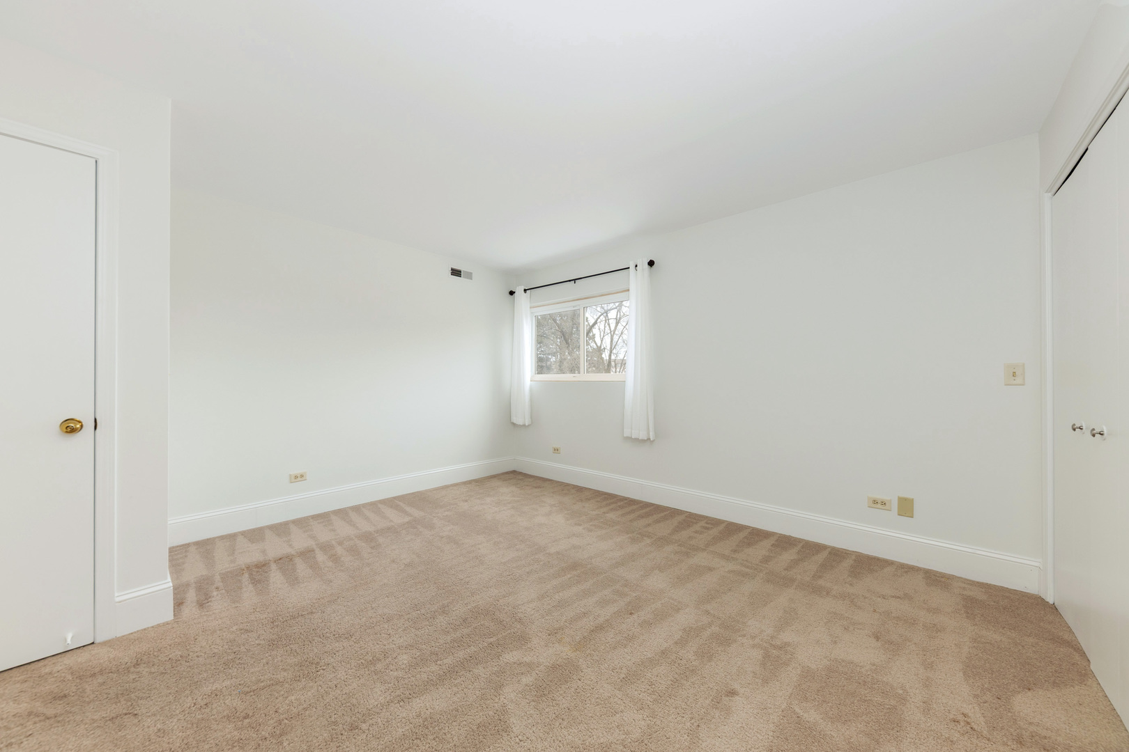 Naperville, IL 60563