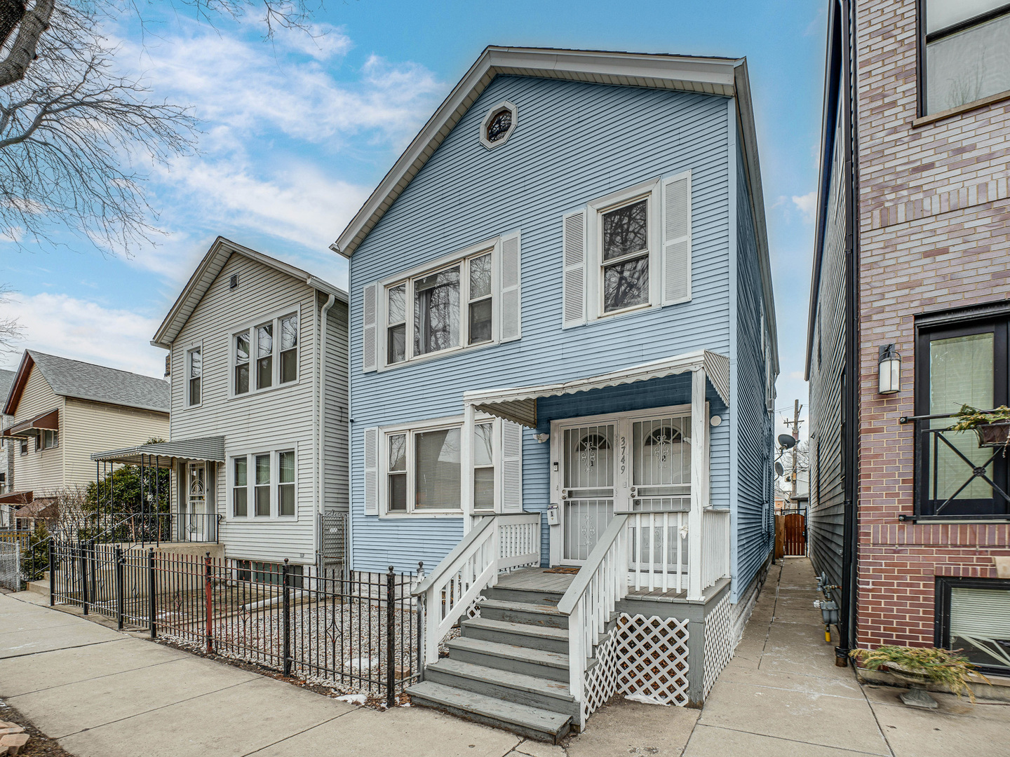 3749 S Union Avenue, Chicago, IL 60609