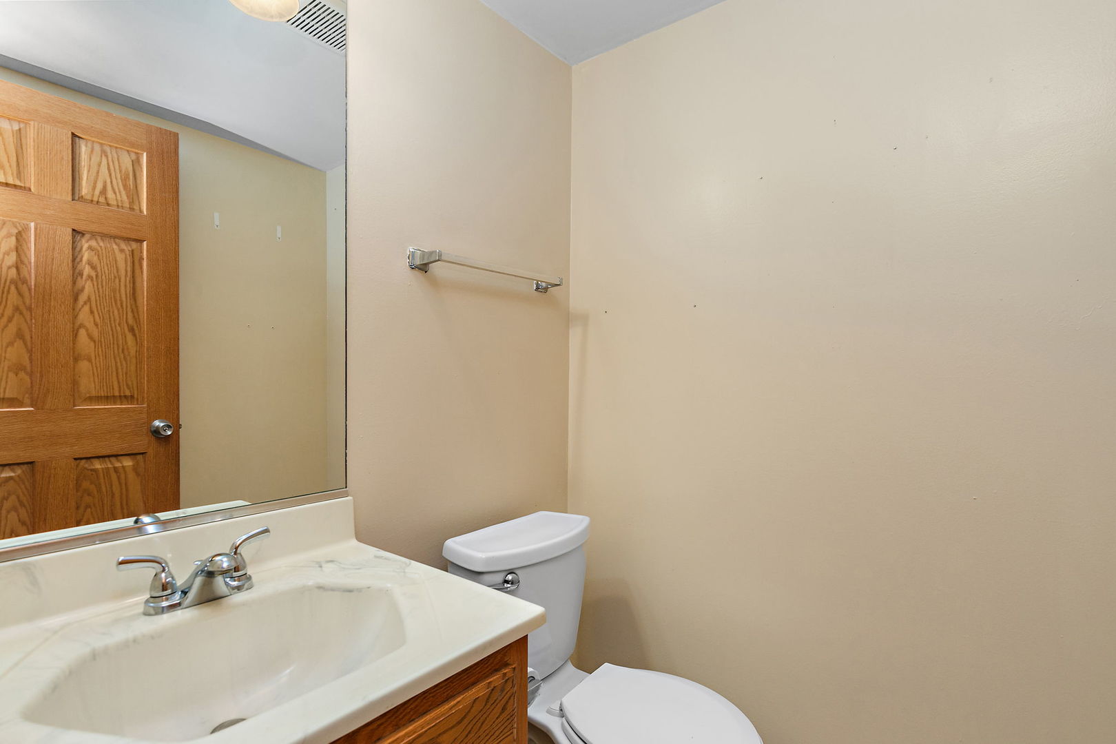 1440 Eliot Trail, Elgin, IL 60120