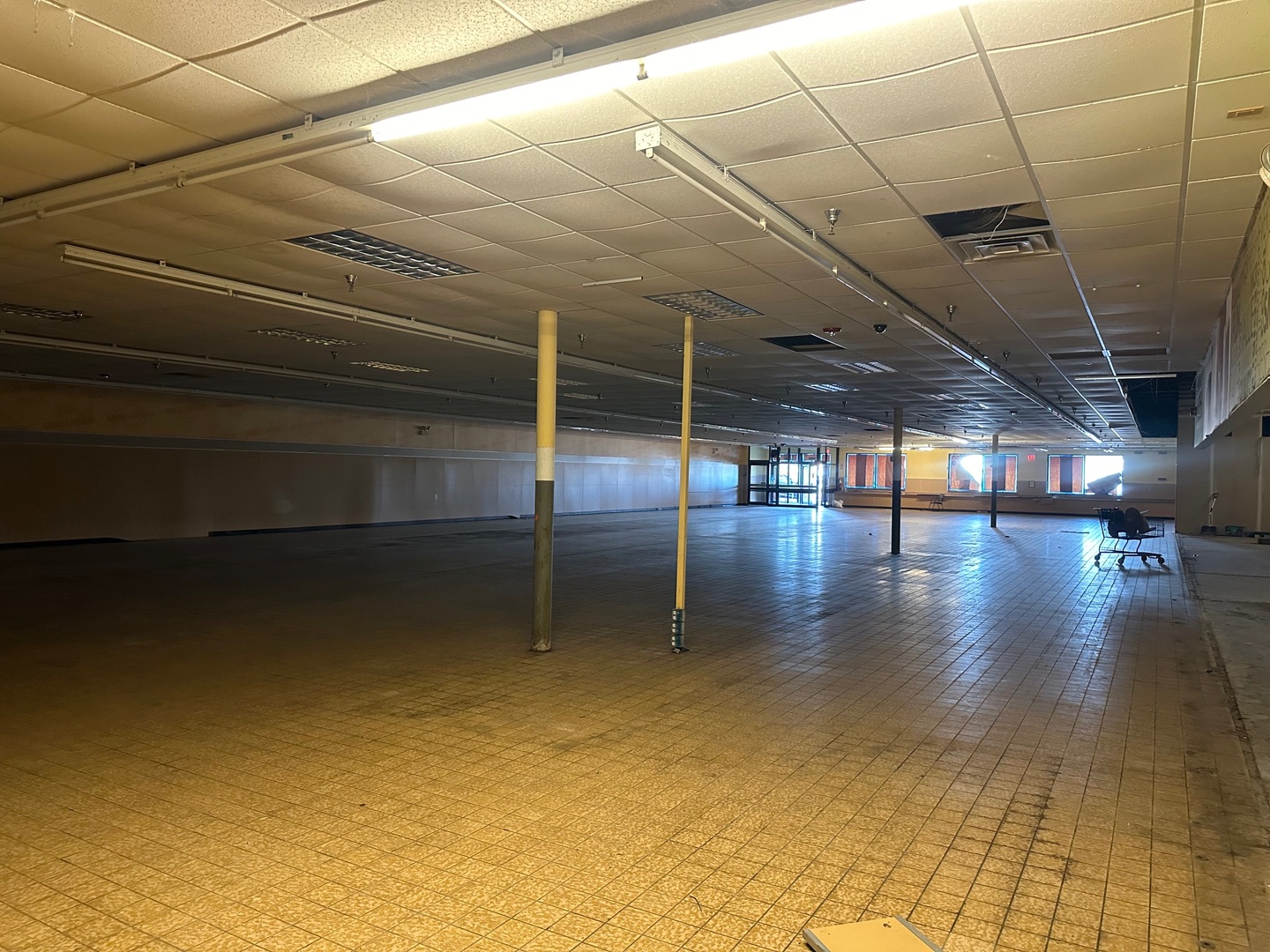 16150 S Harlem Avenue, Tinley Park, IL 60477