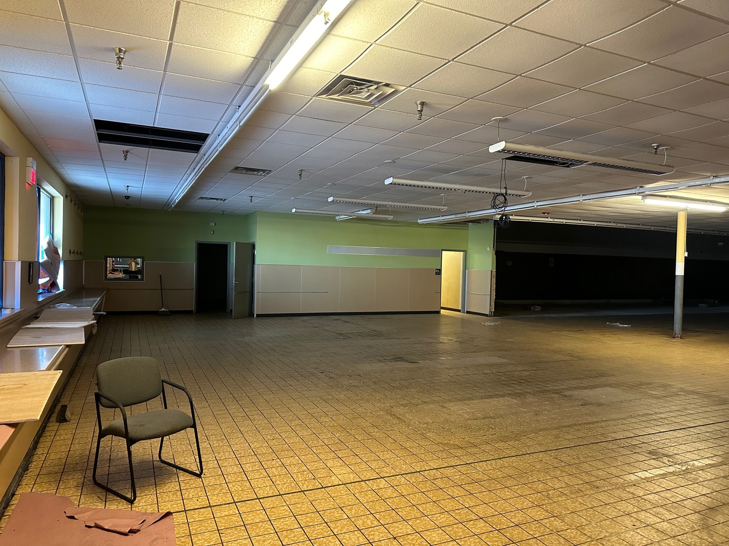 16150 S Harlem Avenue, Tinley Park, IL 60477