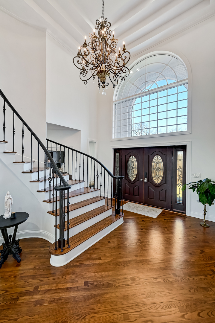 Burr Ridge, IL 60527