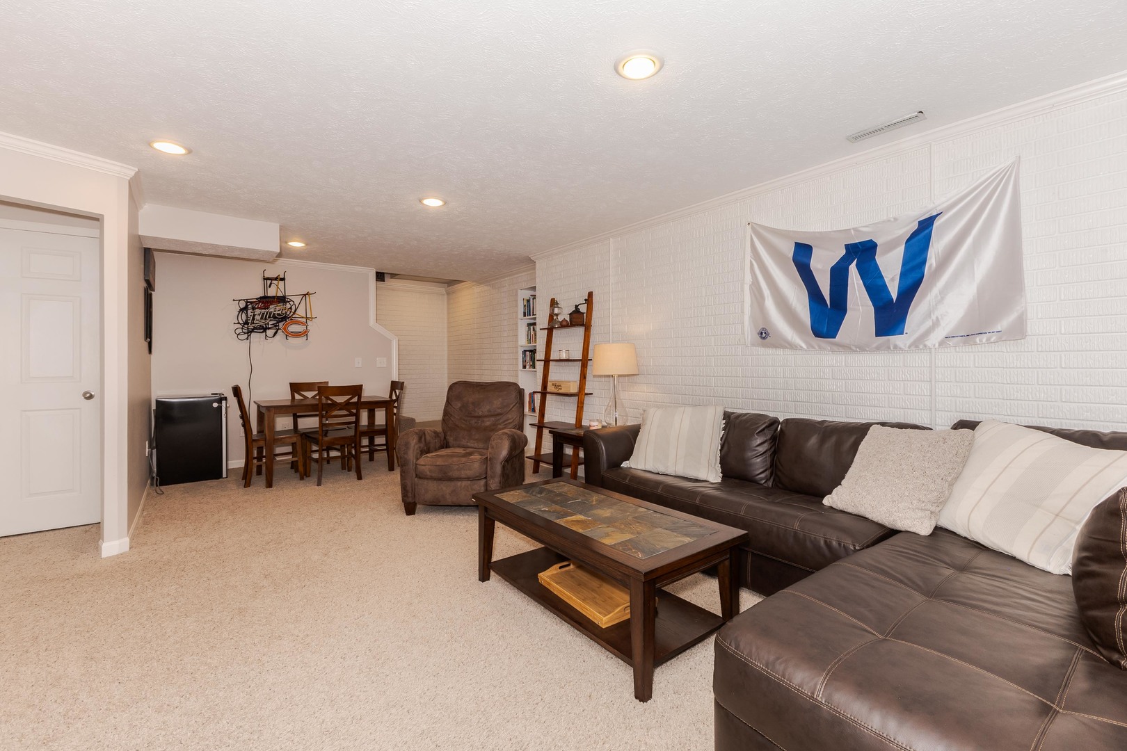 2804 Longmeadow Lane, Bloomington, IL 61704