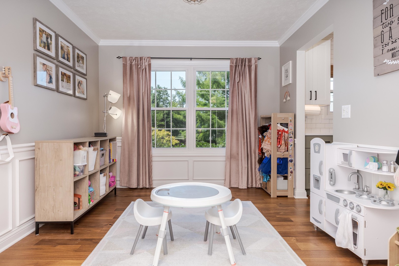 2804 Longmeadow Lane, Bloomington, IL 61704