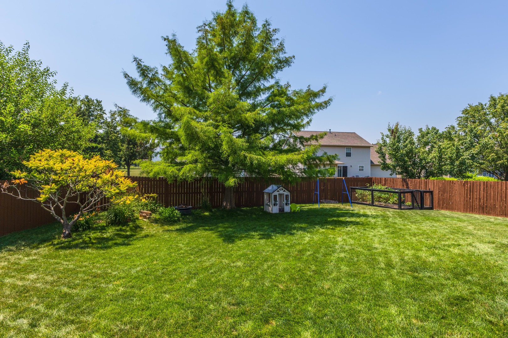 2804 Longmeadow Lane, Bloomington, IL 61704