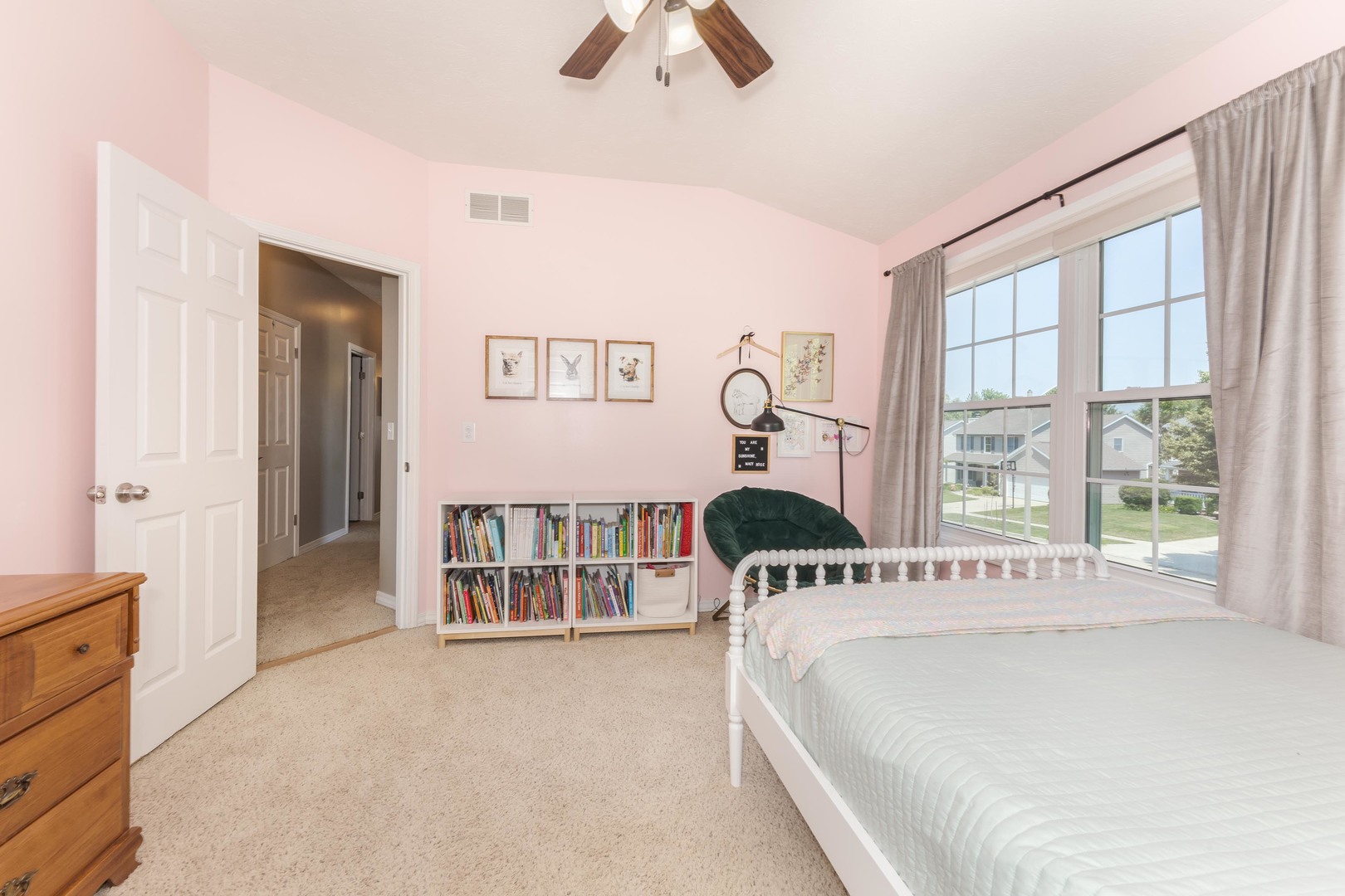 2804 Longmeadow Lane, Bloomington, IL 61704