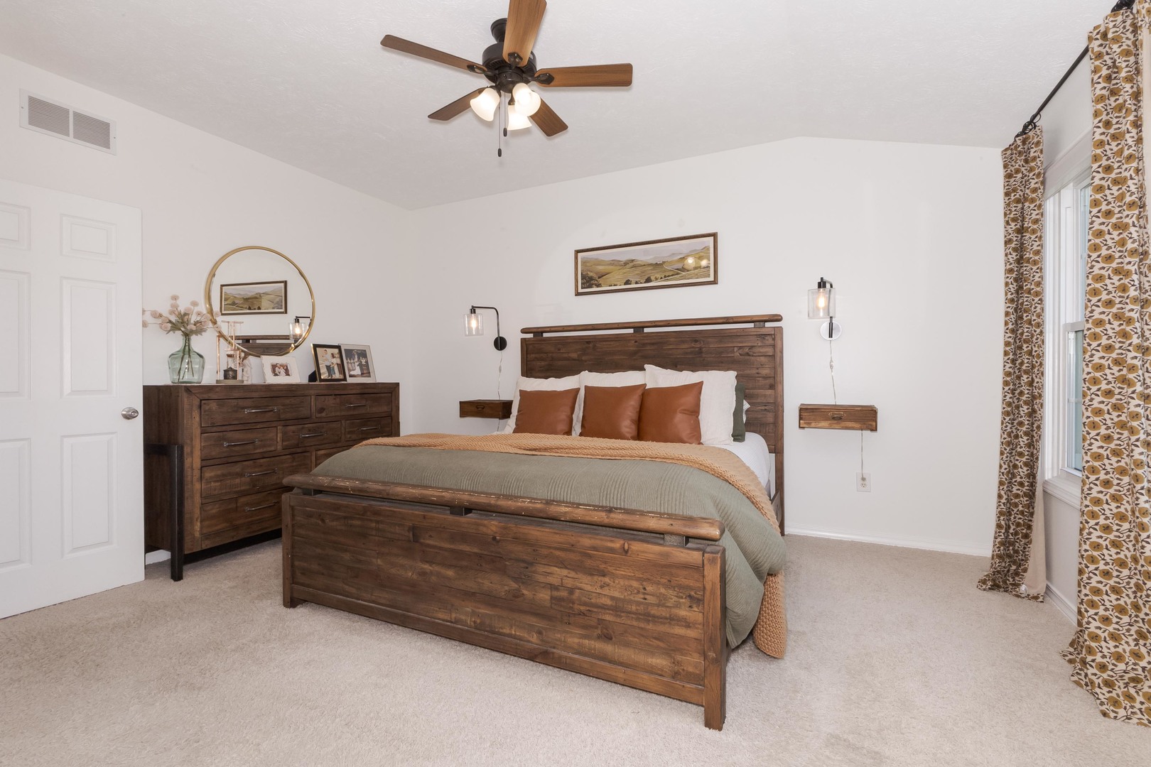 2804 Longmeadow Lane, Bloomington, IL 61704