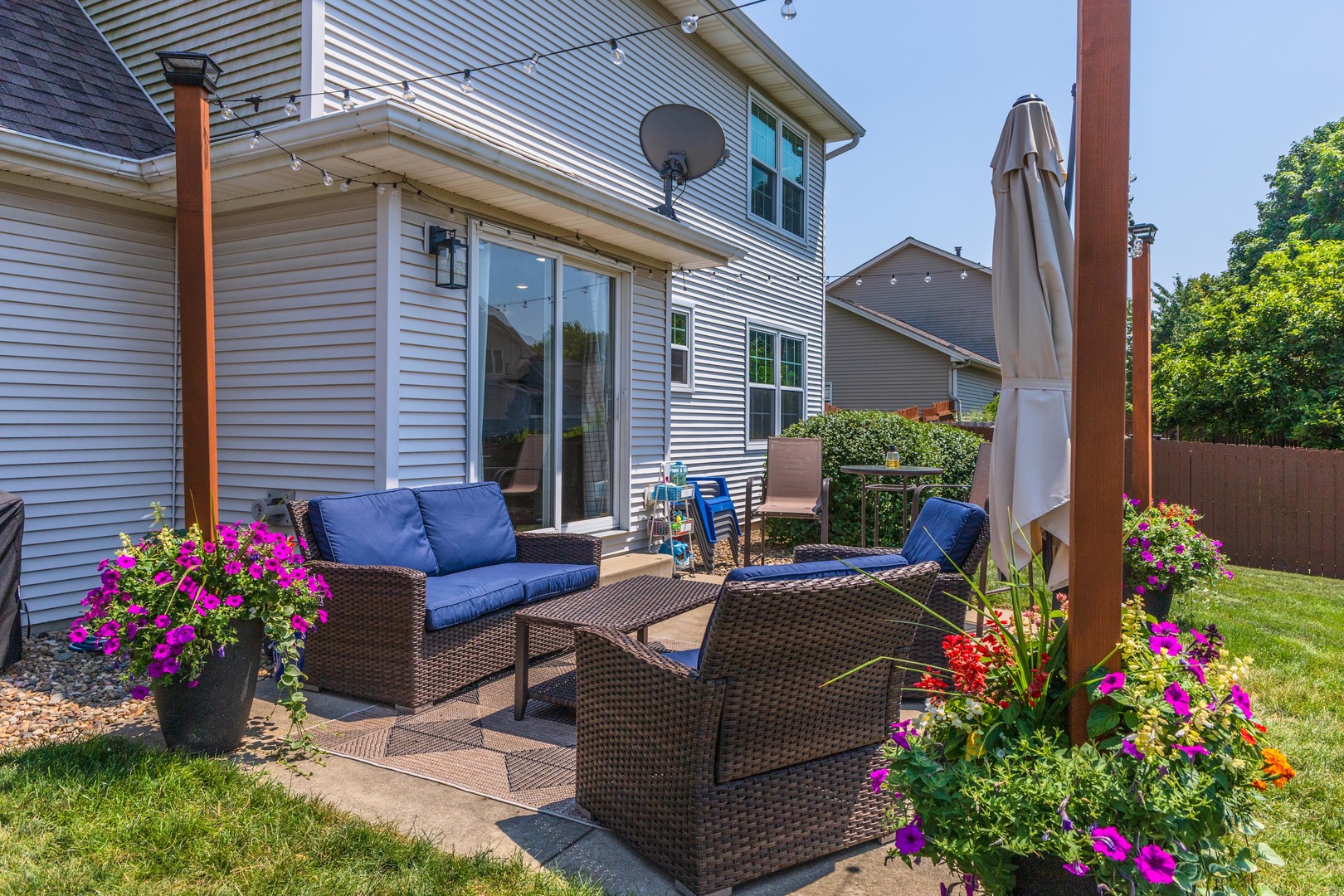 2804 Longmeadow Lane, Bloomington, IL 61704