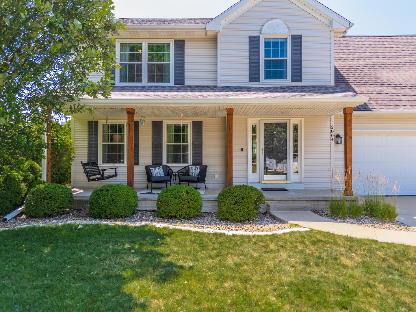 2804 Longmeadow Lane, Bloomington, IL 61704