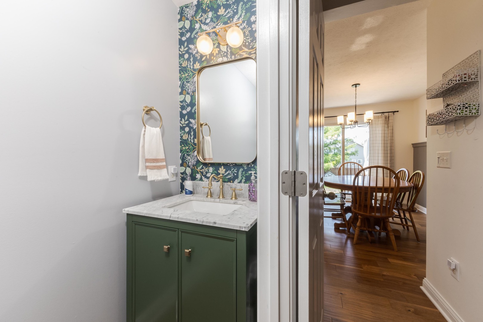 2804 Longmeadow Lane, Bloomington, IL 61704