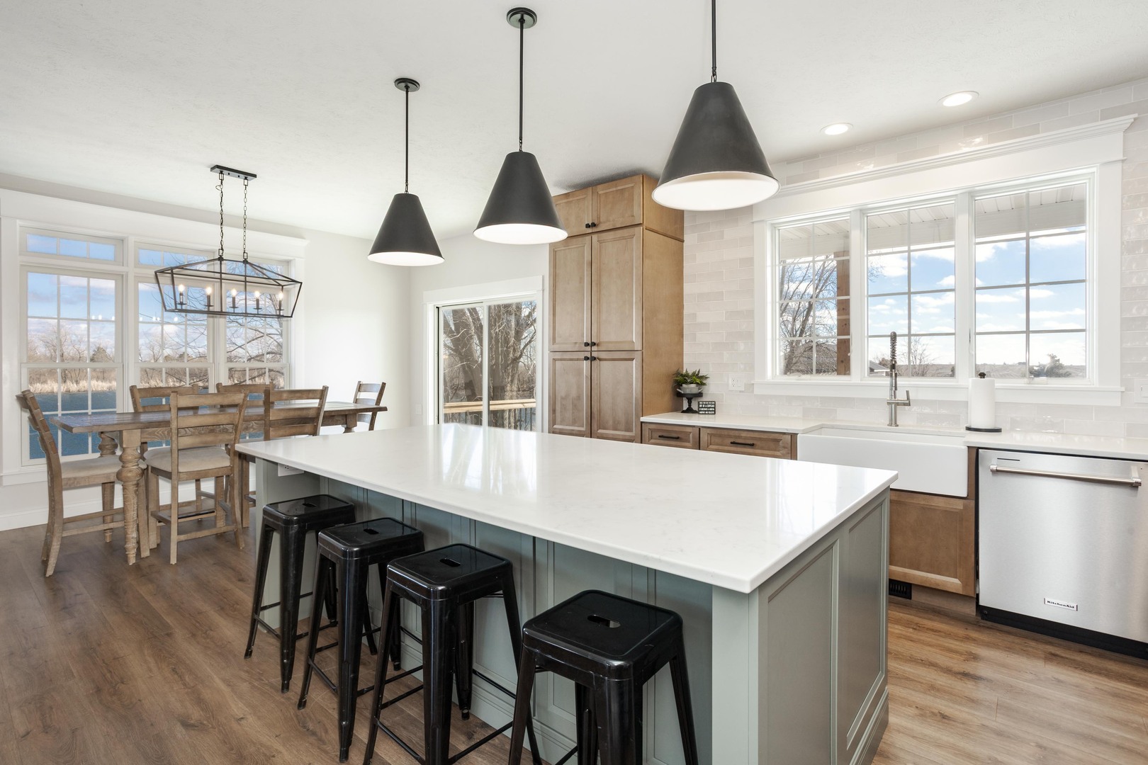 1651 N 2800 East Road, Leroy, IL 61752