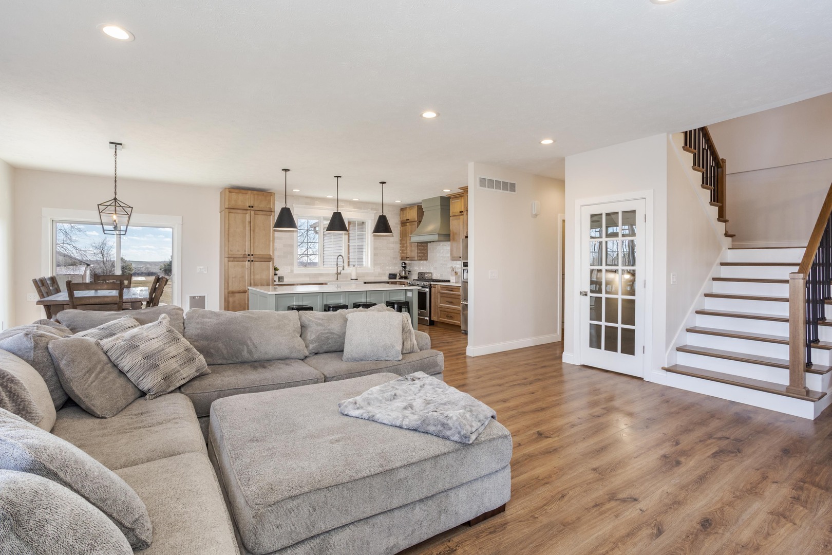 1651 N 2800 East Road, Leroy, IL 61752