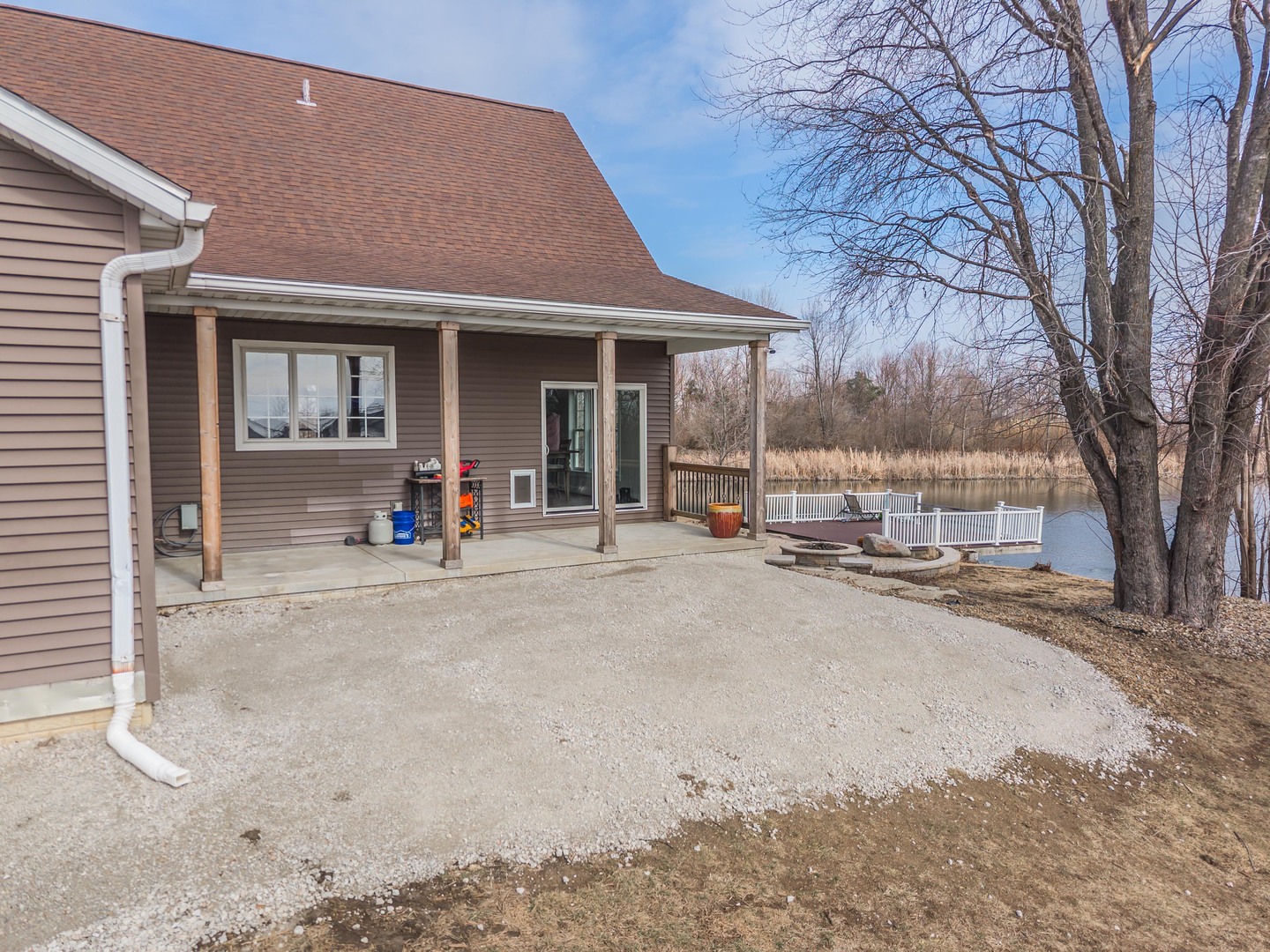 1651 N 2800 East Road, Leroy, IL 61752