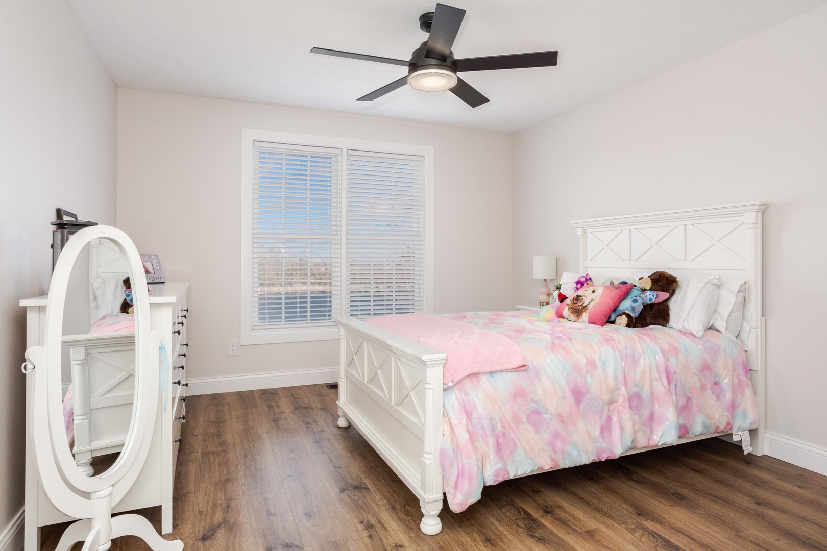 1651 N 2800 East Road, Leroy, IL 61752