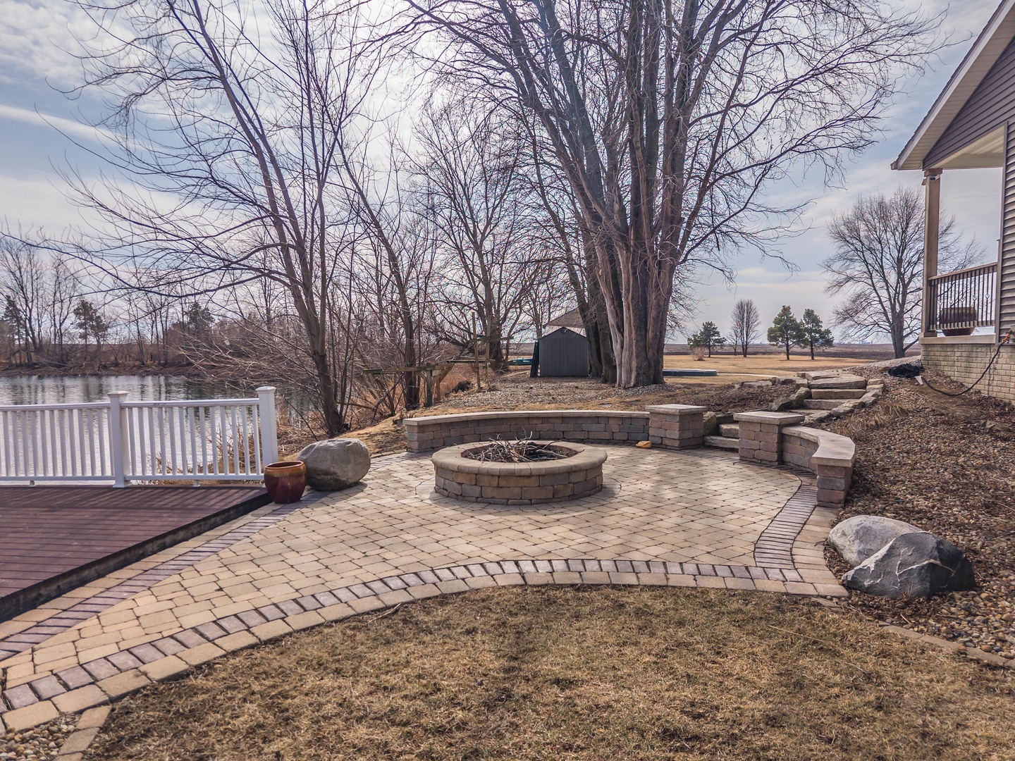 1651 N 2800 East Road, Leroy, IL 61752