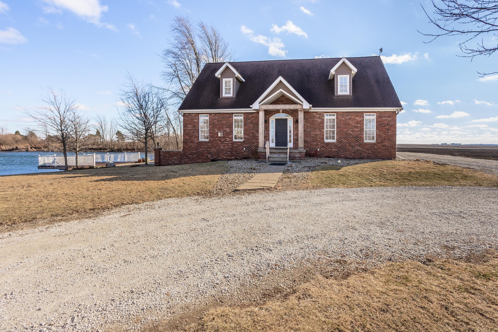 1651 N 2800 East Road, Leroy, IL 61752