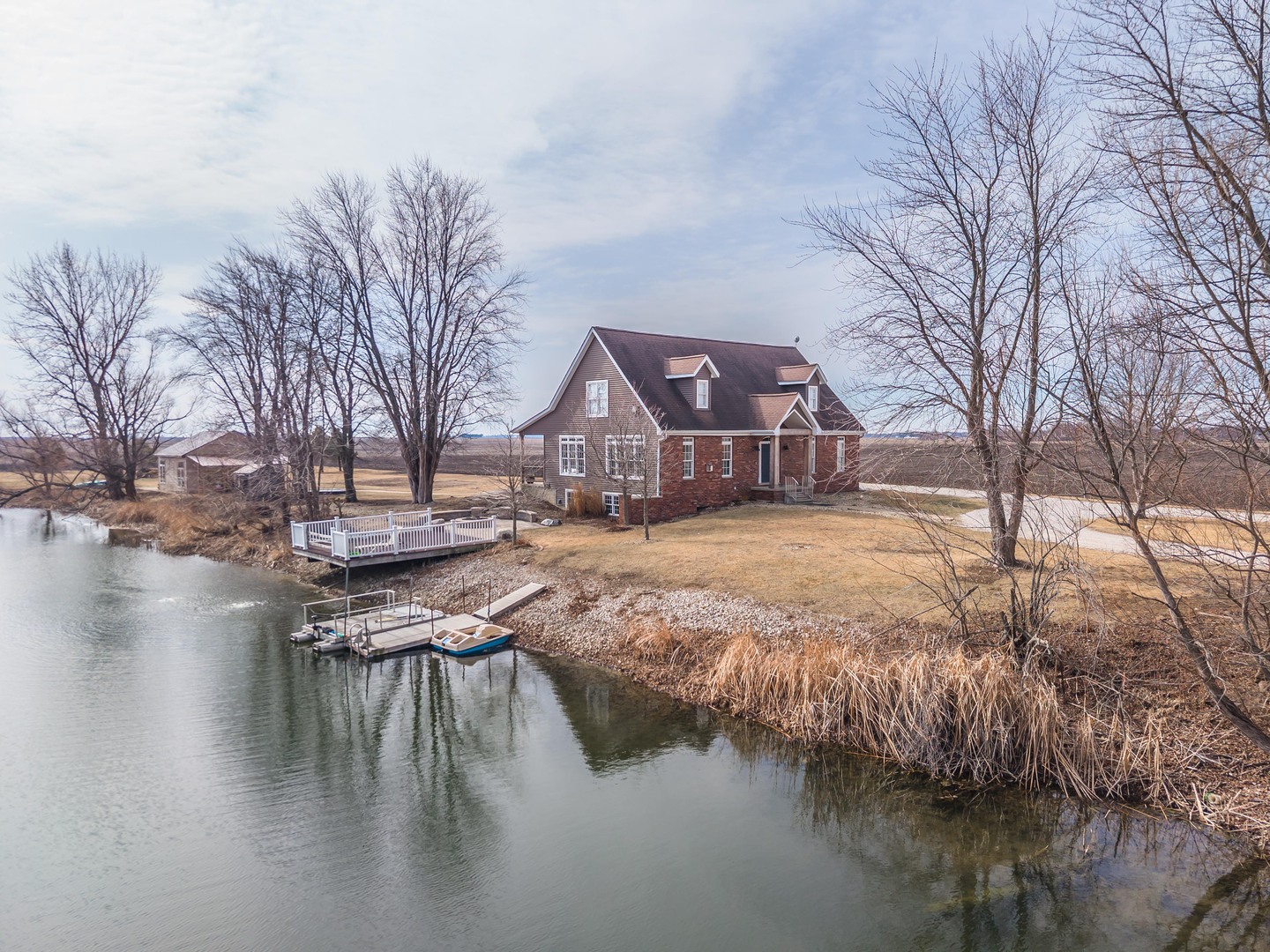 1651 N 2800 East Road, Leroy, IL 61752