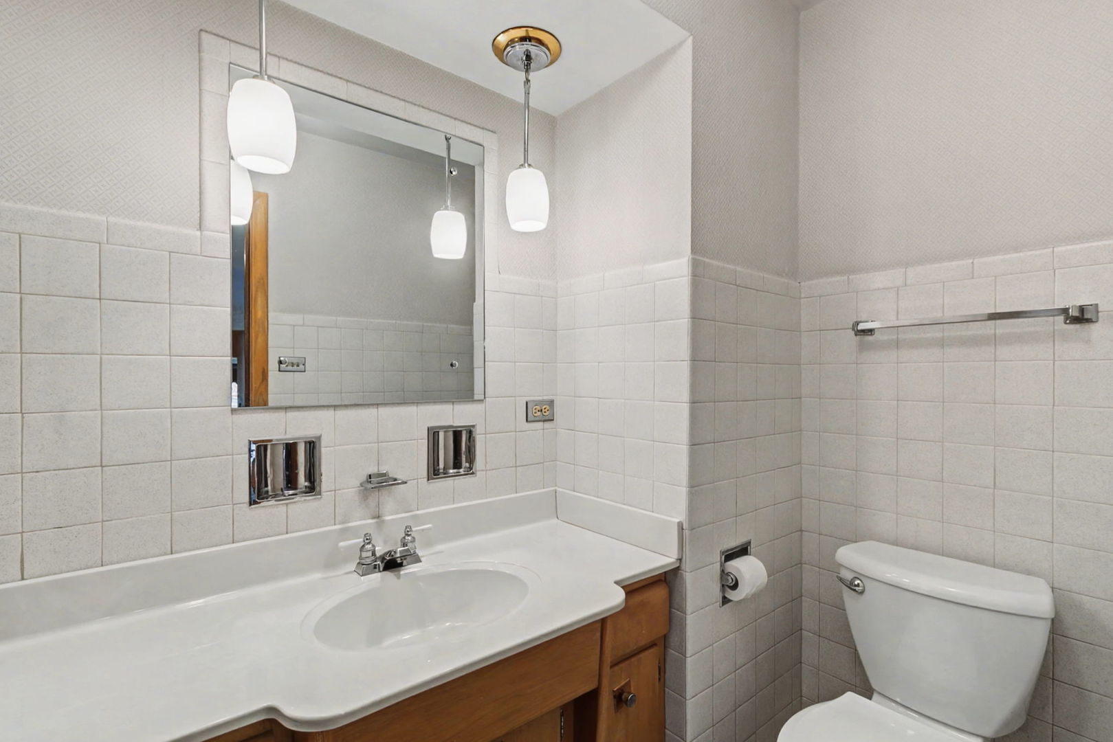 8411 S Kostner Avenue, Chicago, IL 60652