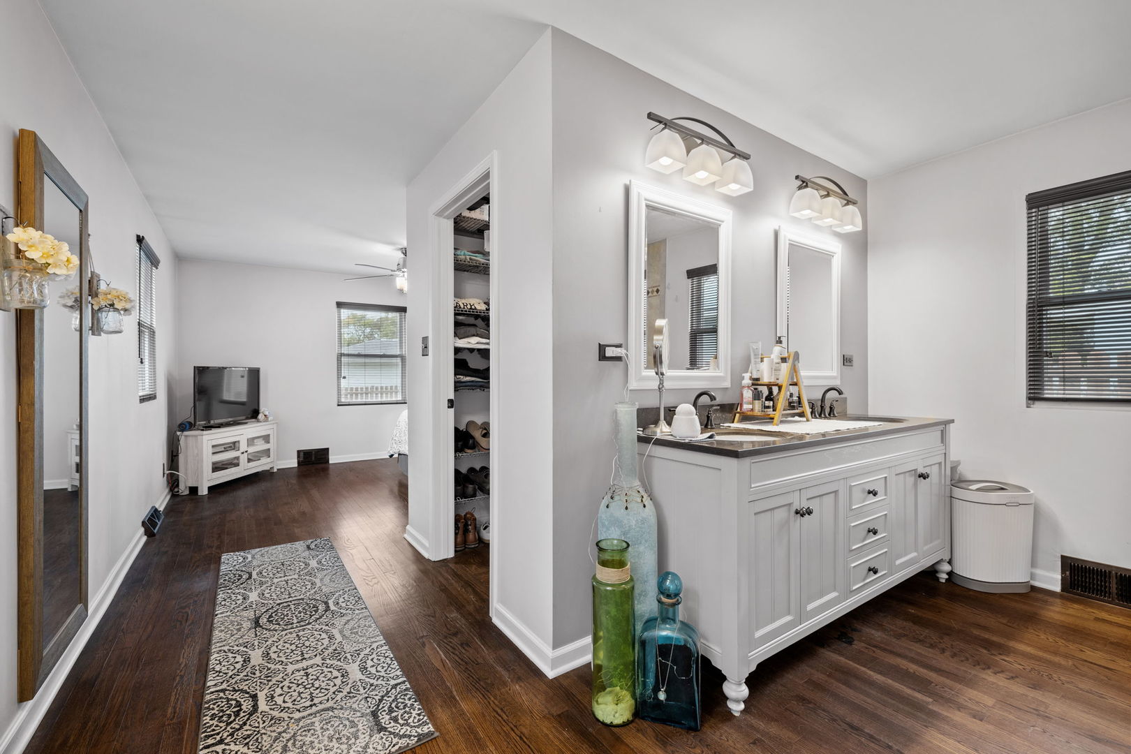 219 Oneill Street, Joliet, IL 60436