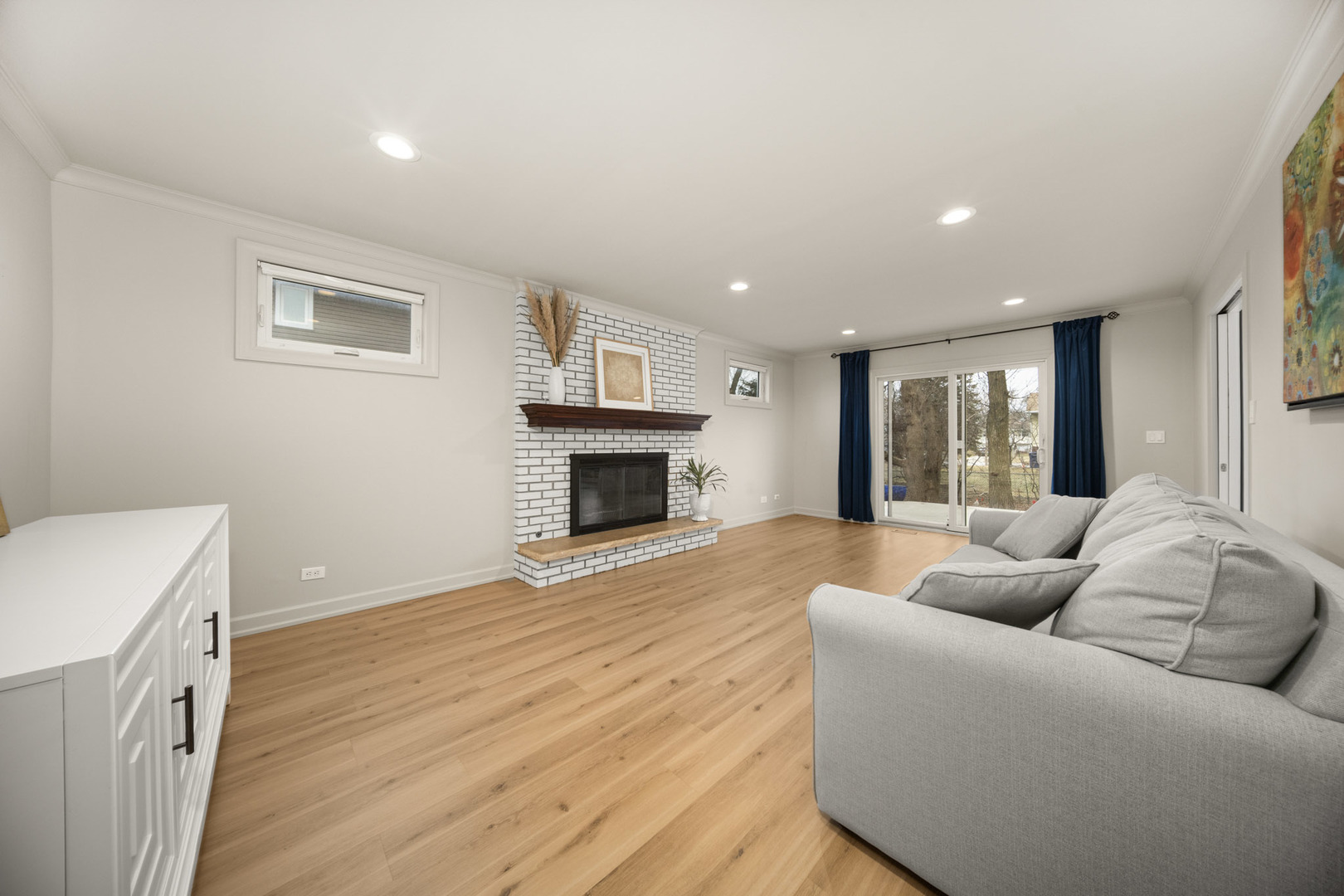 1028 Tiverton Court, Schaumburg, IL 60193