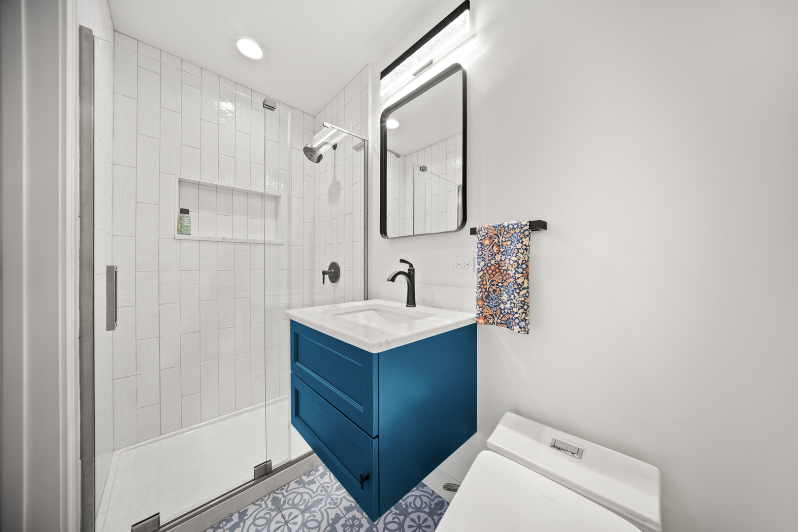 1028 Tiverton Court, Schaumburg, IL 60193