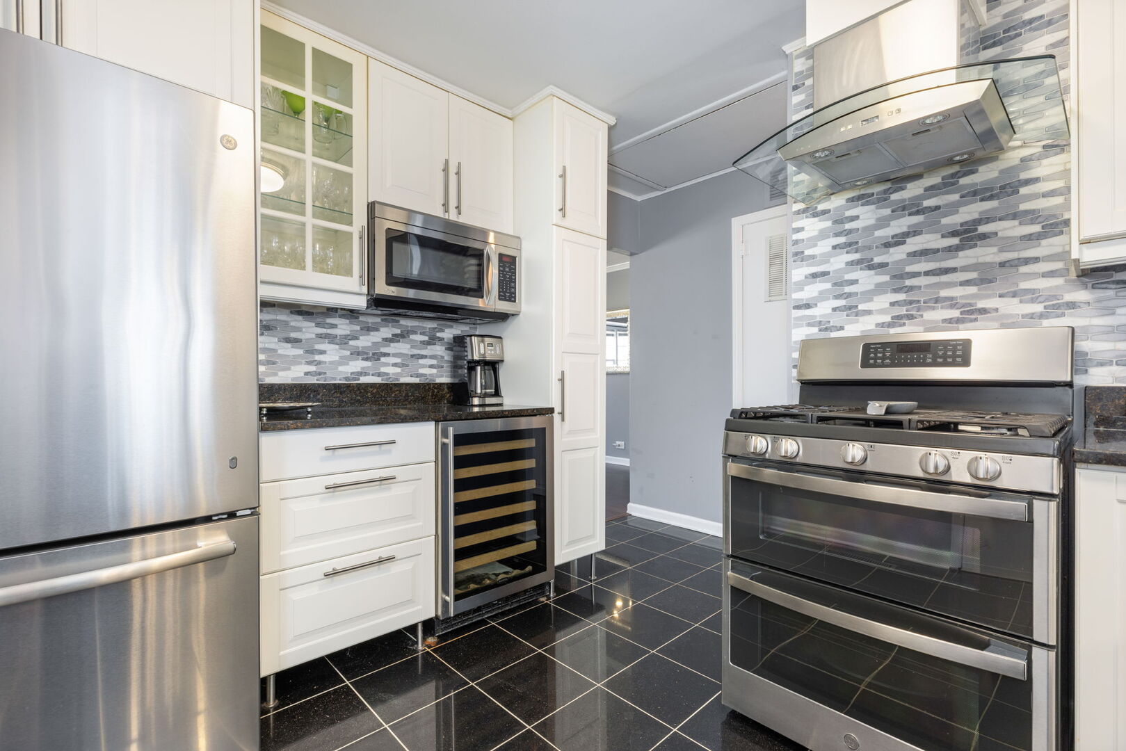 5524 S Bruner Street, Hinsdale, IL 60521