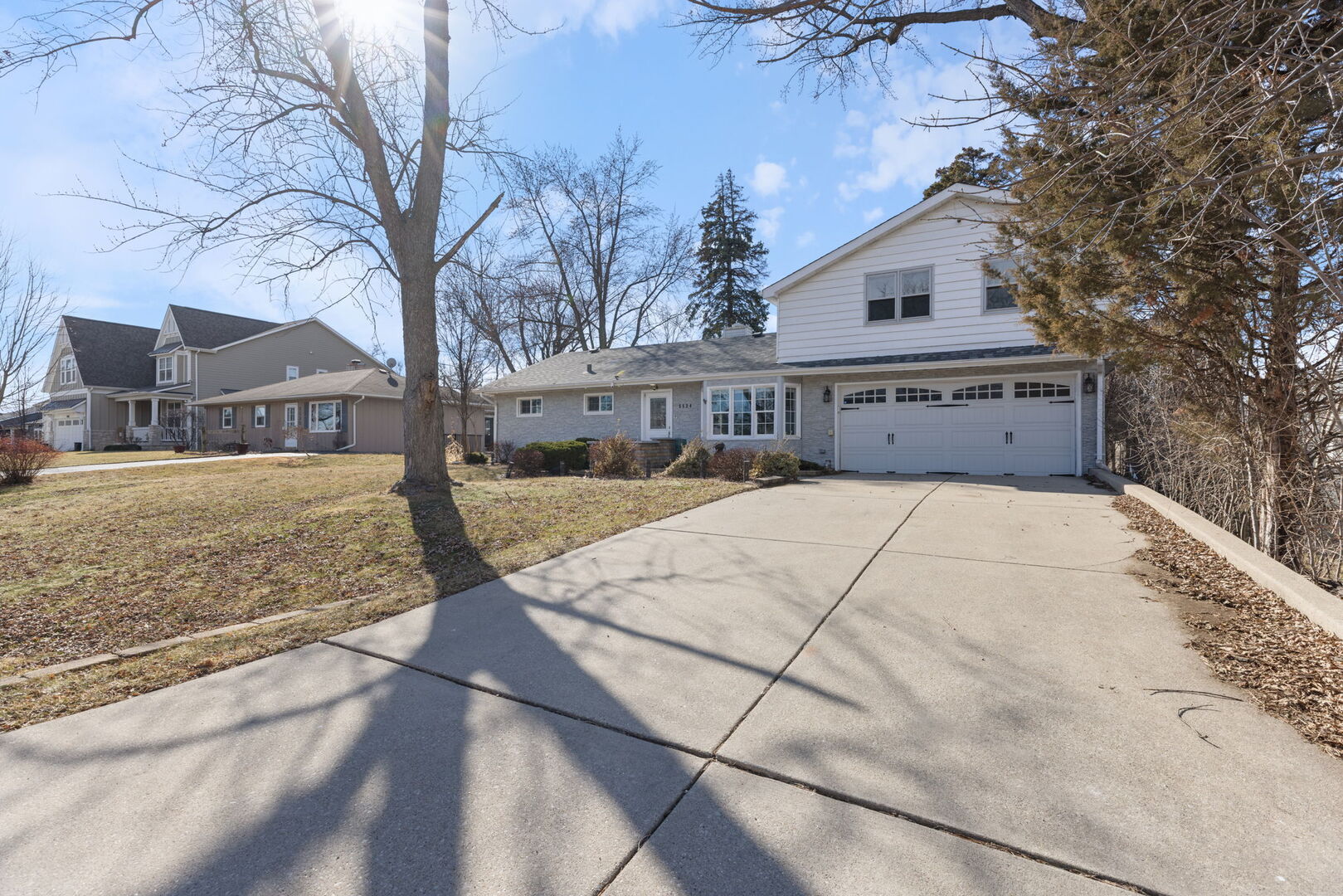 5524 S Bruner Street, Hinsdale, IL 60521