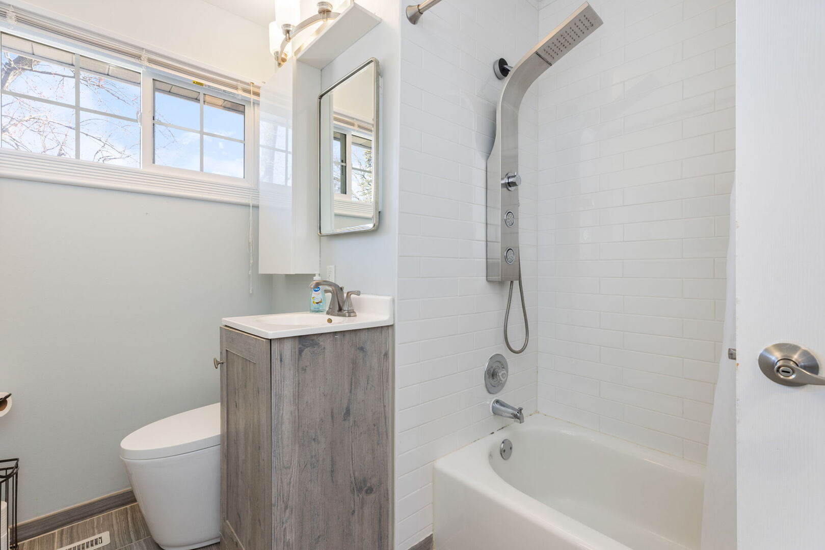 5524 S Bruner Street, Hinsdale, IL 60521