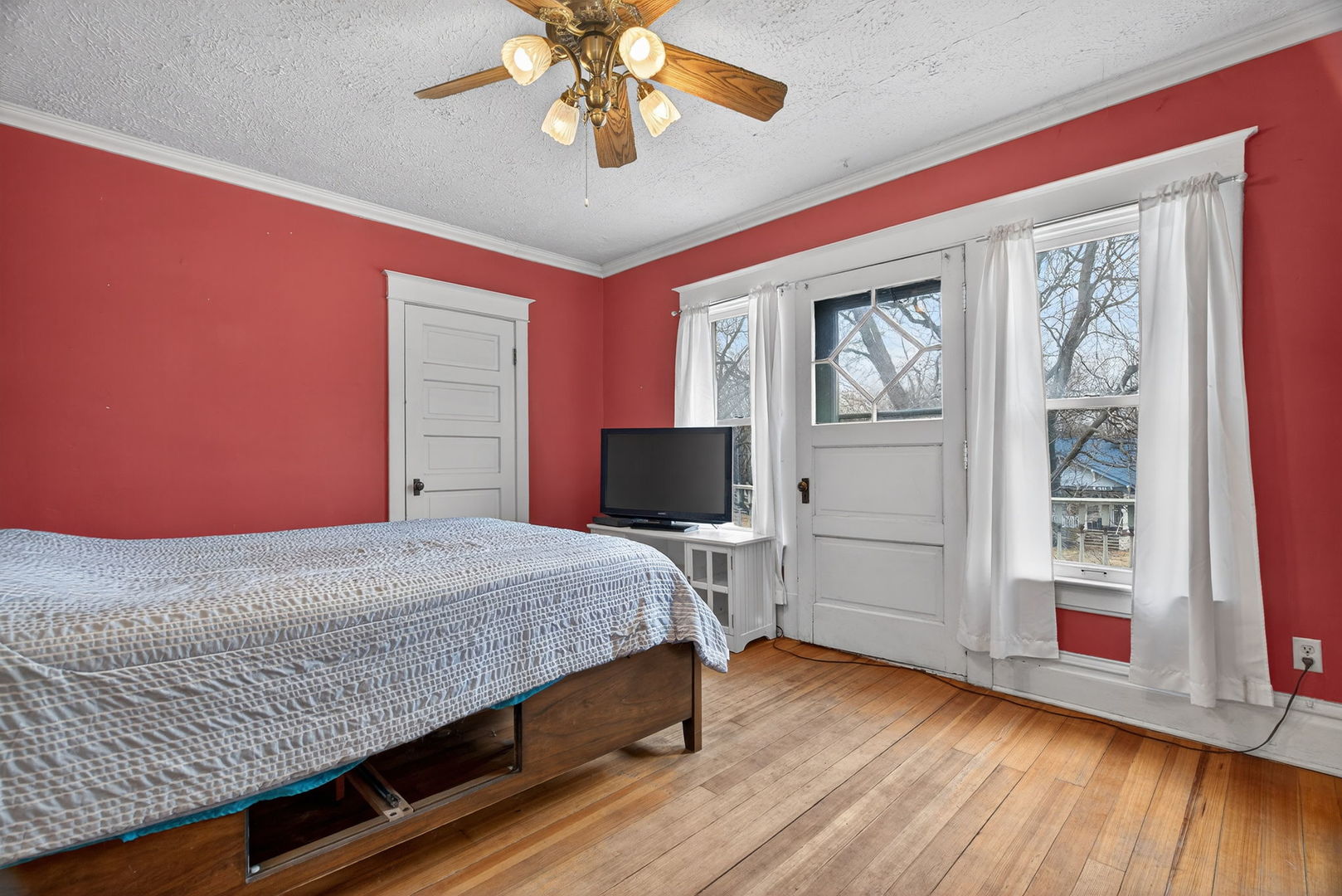 212 N Pine Street, Momence, IL 60954