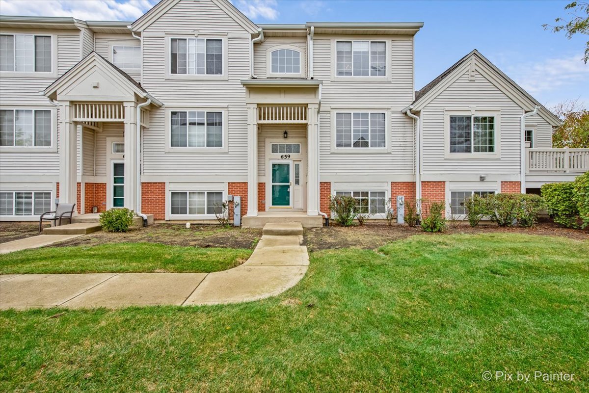 659 S Rosehall Lane, Round Lake, IL 60073