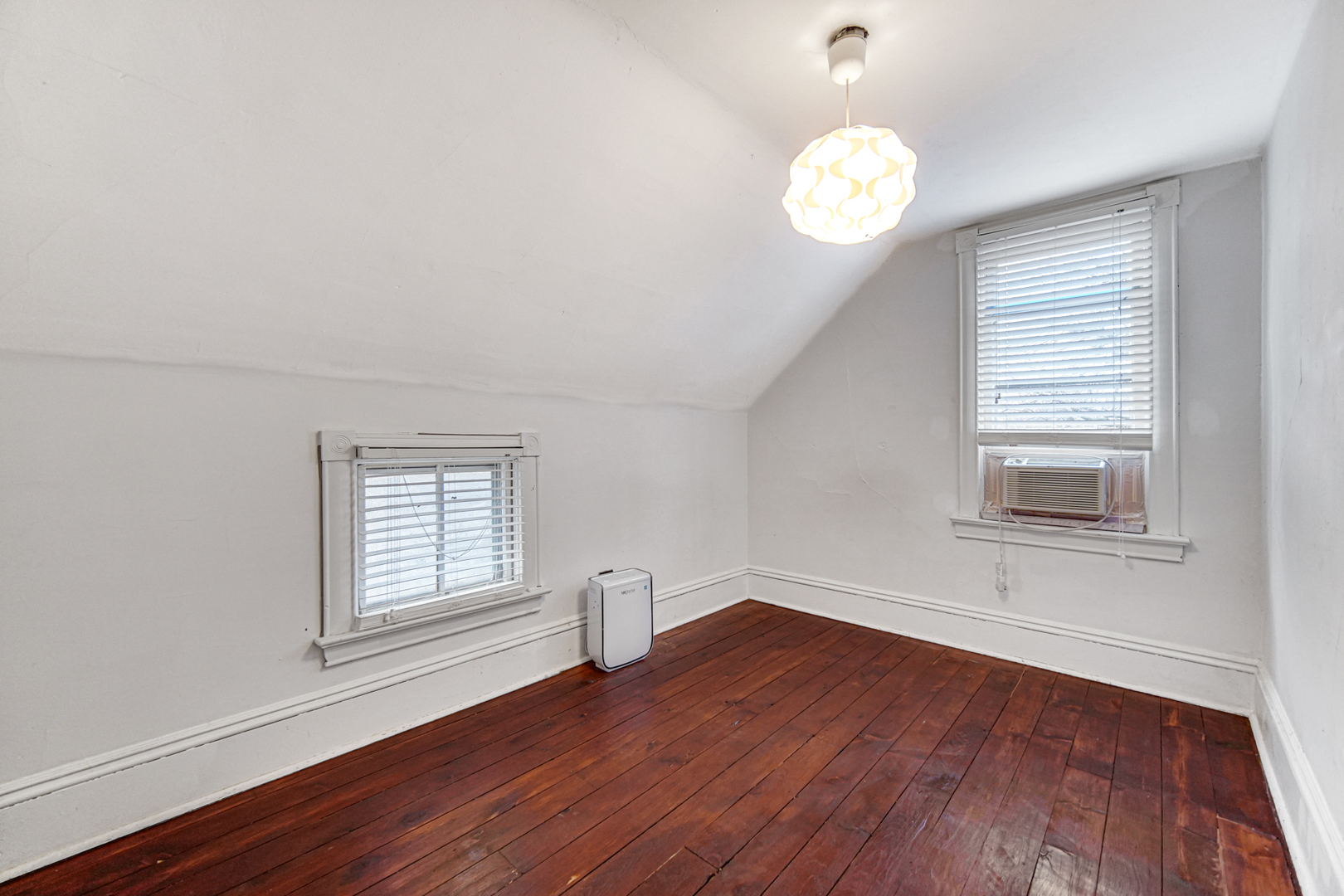 1112 S Jefferson Street, Lockport, IL 60441