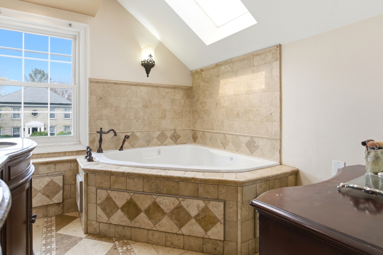 1800 Denison Road, Naperville, IL 60565