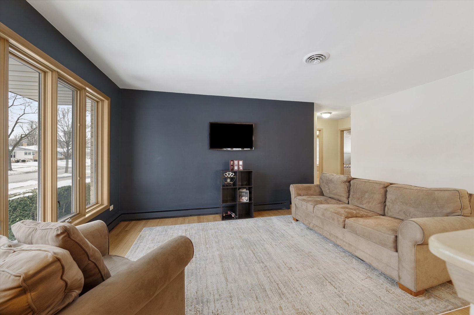 878 S Parkside Avenue, Elmhurst, IL 60126