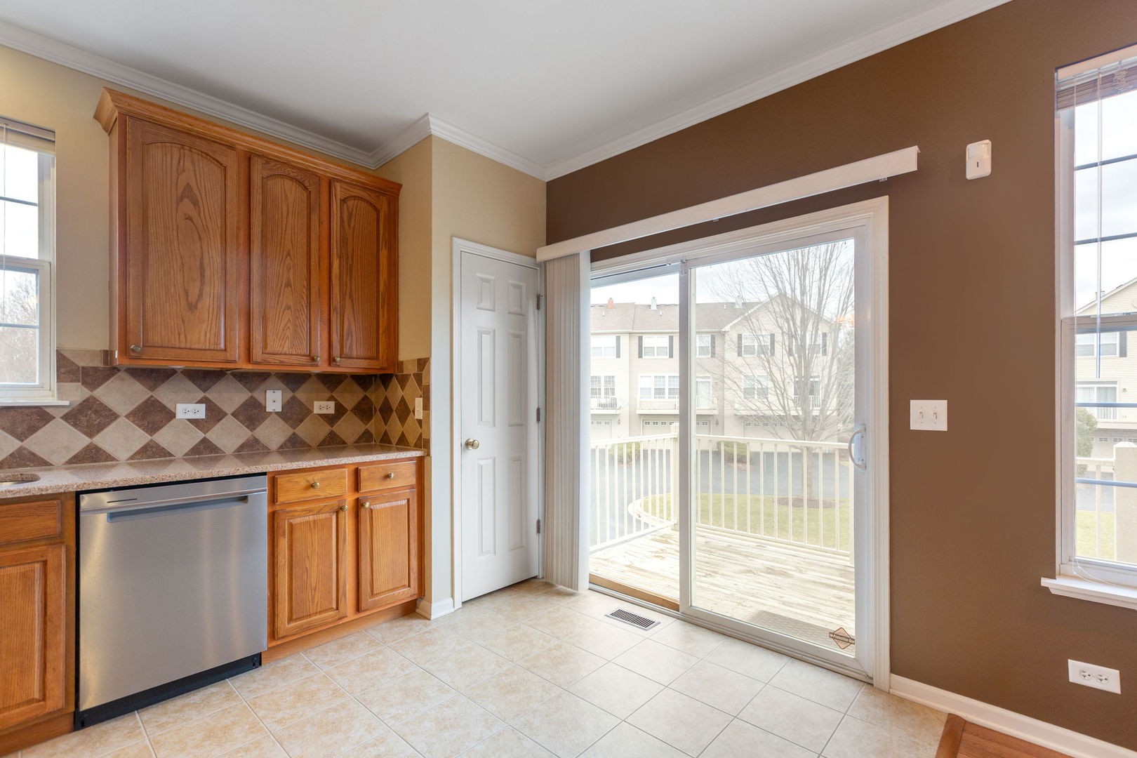 787 Thornbury Court, Bartlett, IL 60103