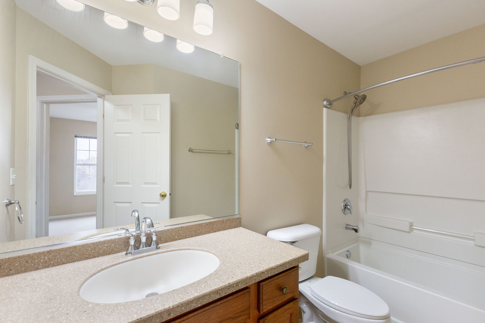 787 Thornbury Court, Bartlett, IL 60103