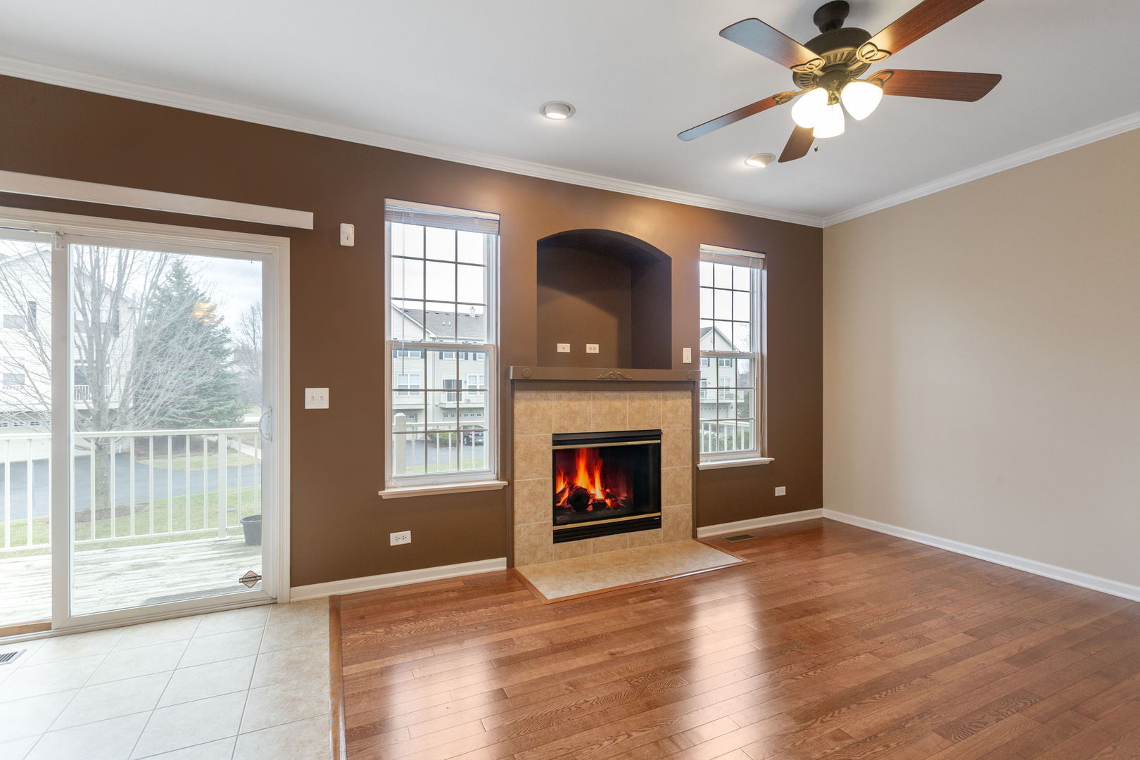 787 Thornbury Court, Bartlett, IL 60103