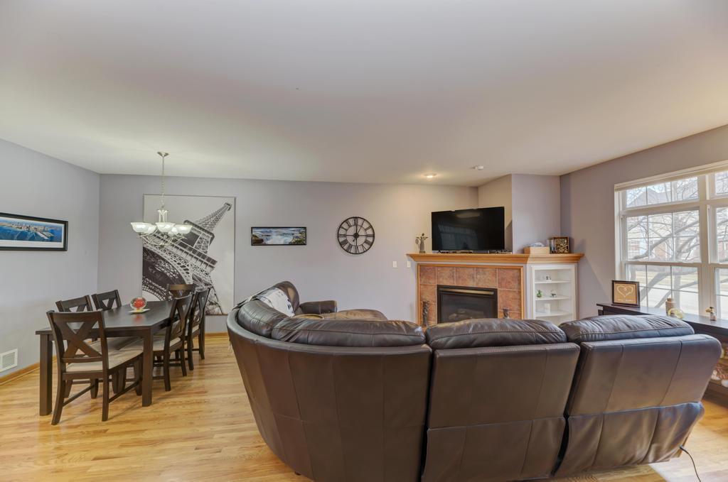 1846 Keystone Place, Schaumburg, IL 60193