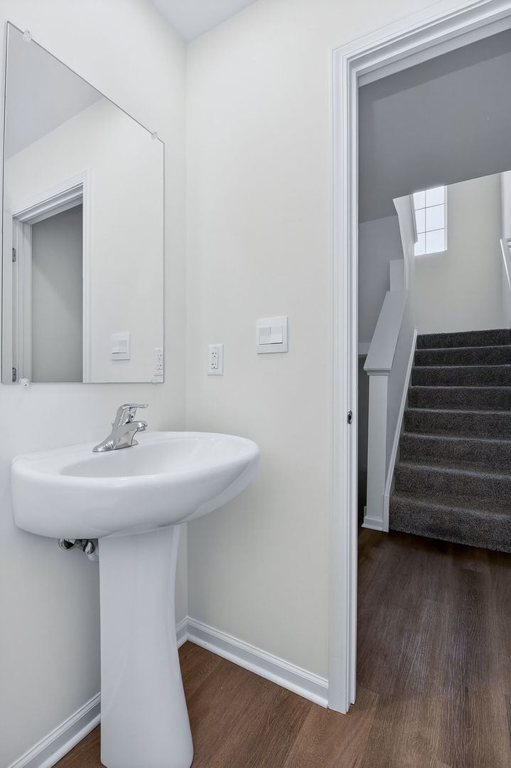 1007 Briar Glen Court, Hampshire, IL 60140