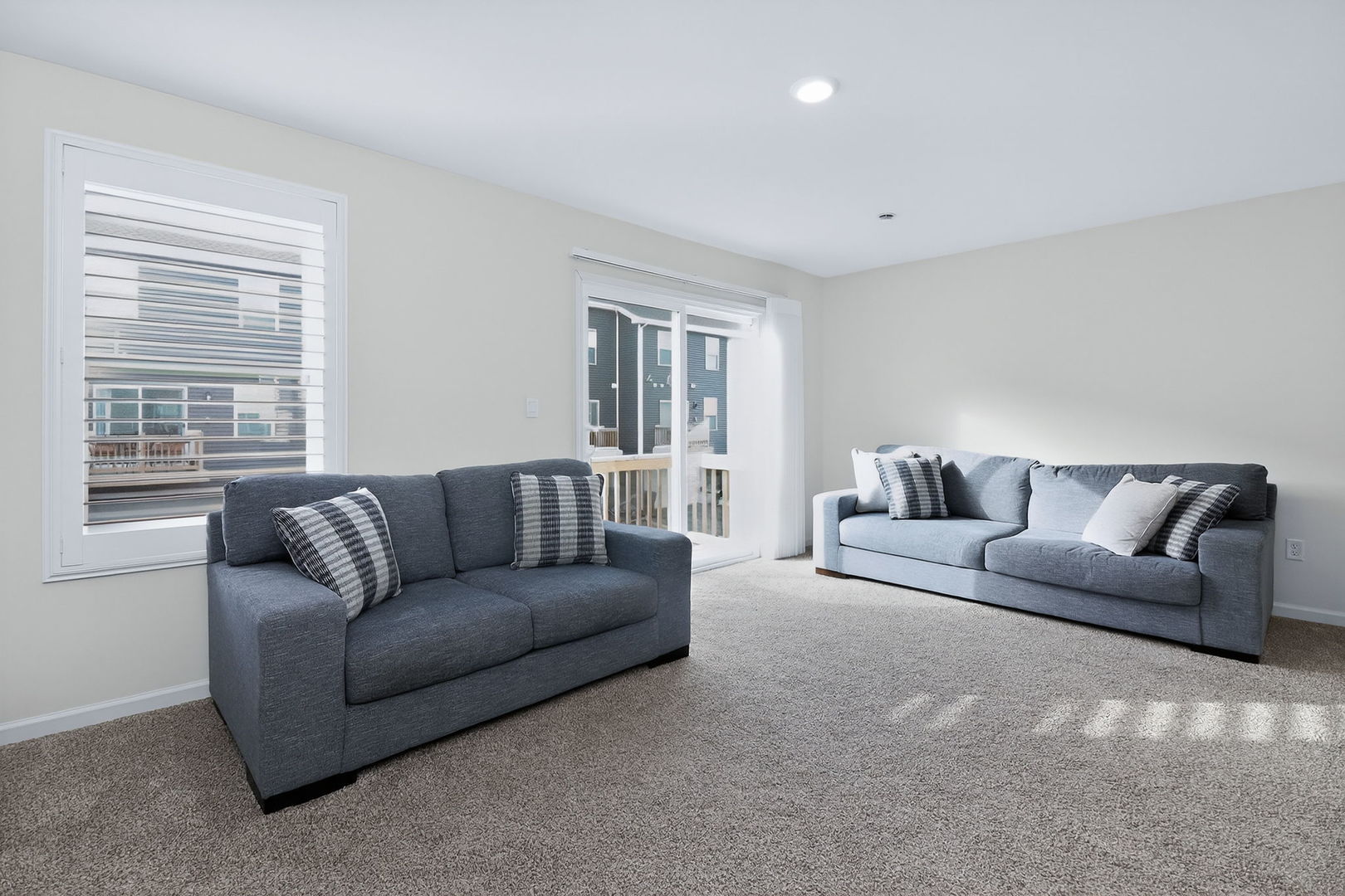 1007 Briar Glen Court, Hampshire, IL 60140