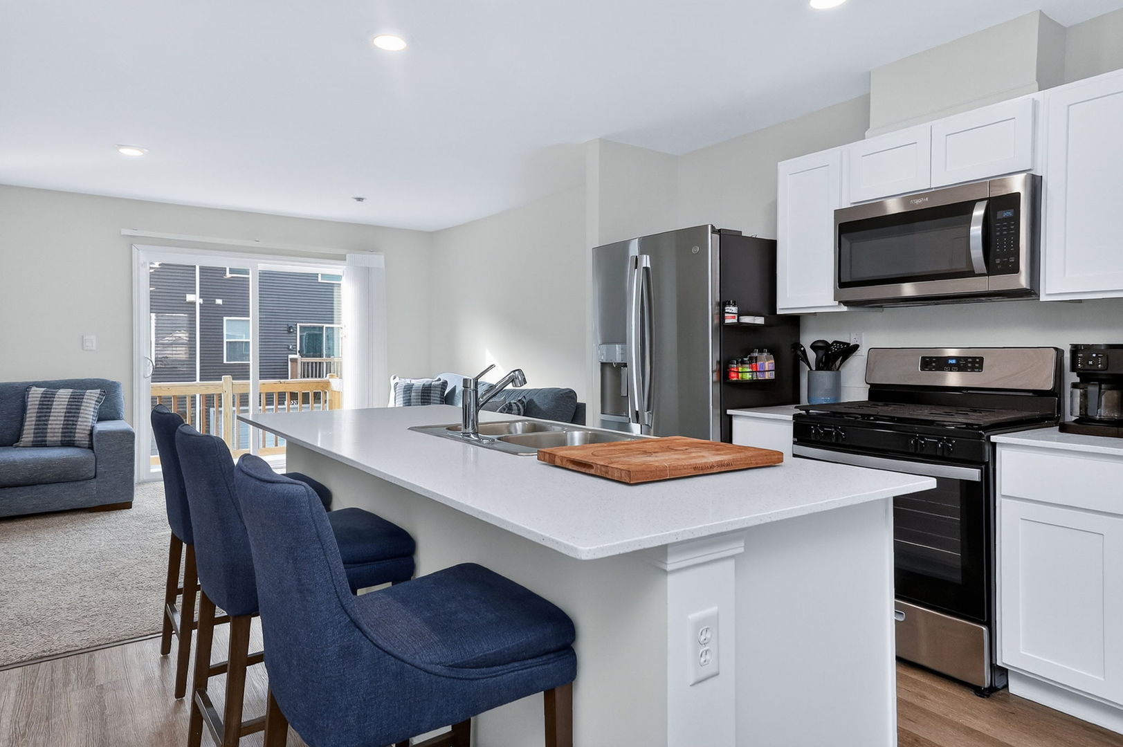 1007 Briar Glen Court, Hampshire, IL 60140