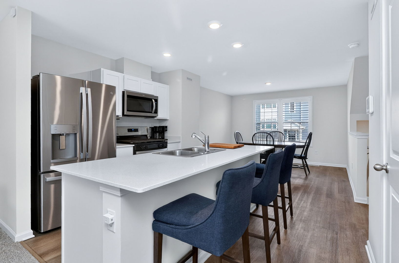 1007 Briar Glen Court, Hampshire, IL 60140