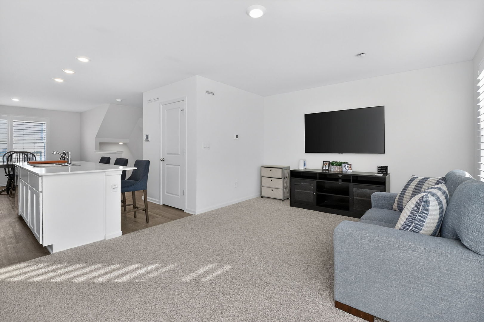 1007 Briar Glen Court, Hampshire, IL 60140