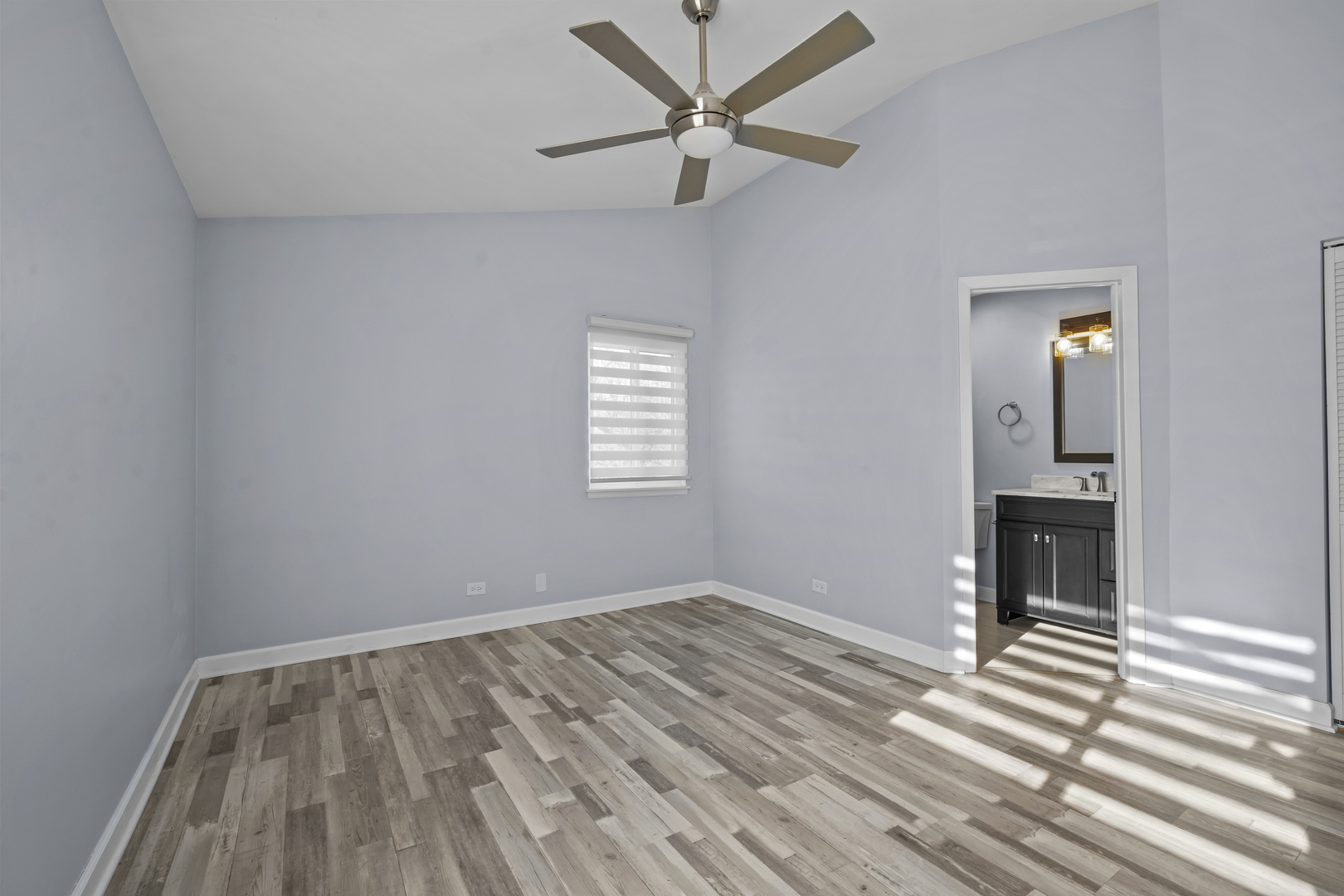 52 Brookston Drive #D2, Schaumburg, IL 60193