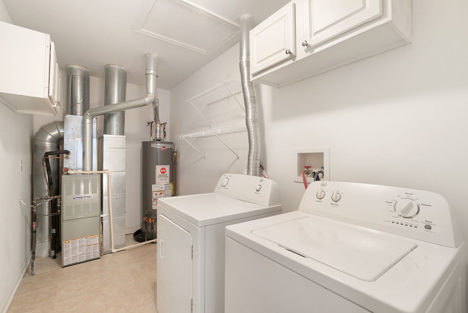 341 Patriot Drive, Hainesville, IL 60030