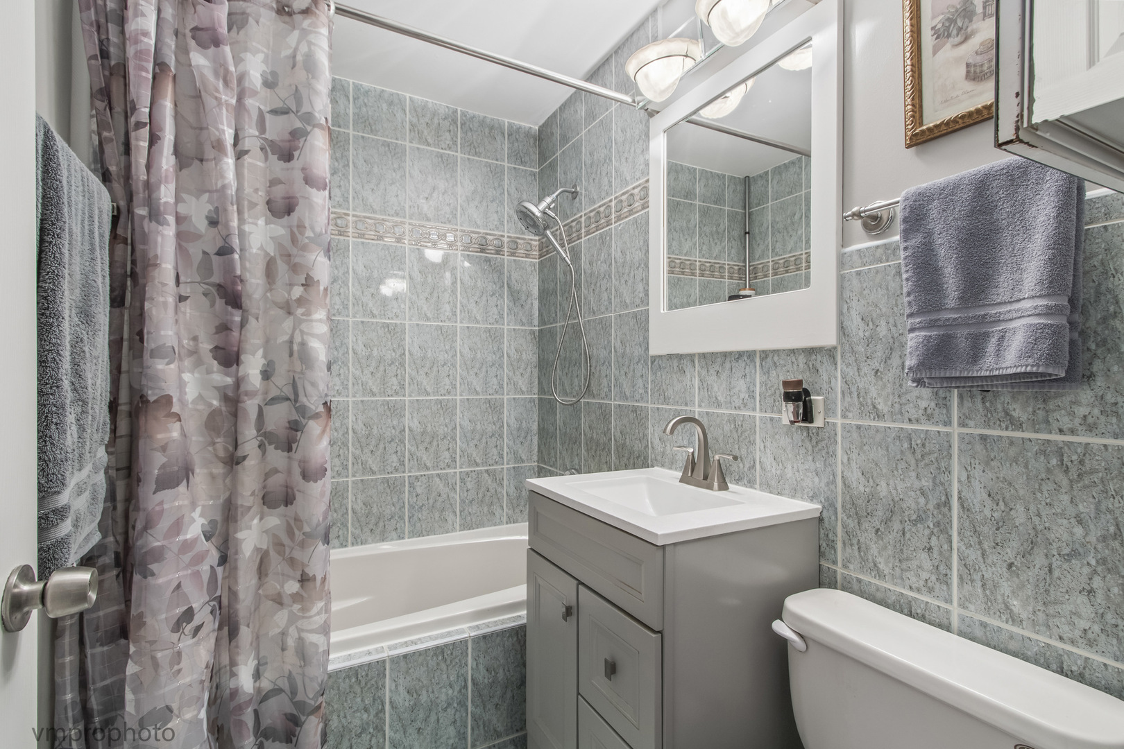 2413 Randall Lane #3B, Arlington Heights, IL 60004