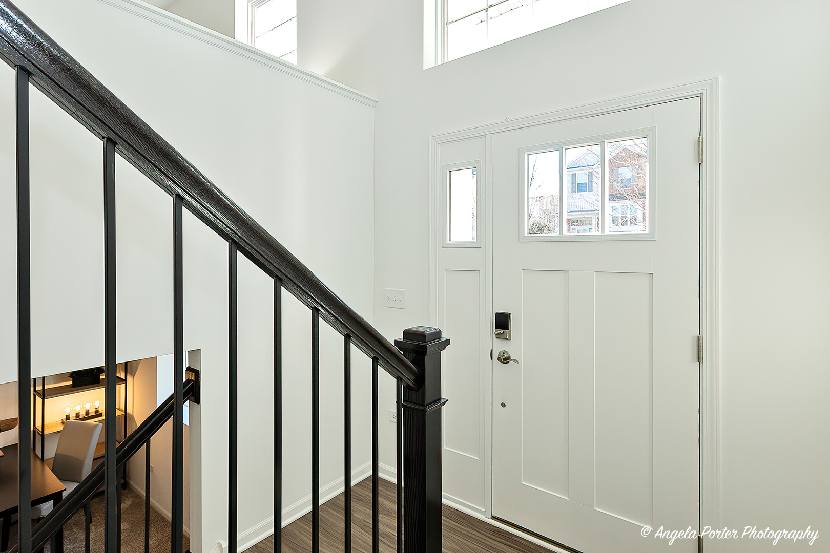 402 Neubauer Circle, Lindenhurst, IL 60046